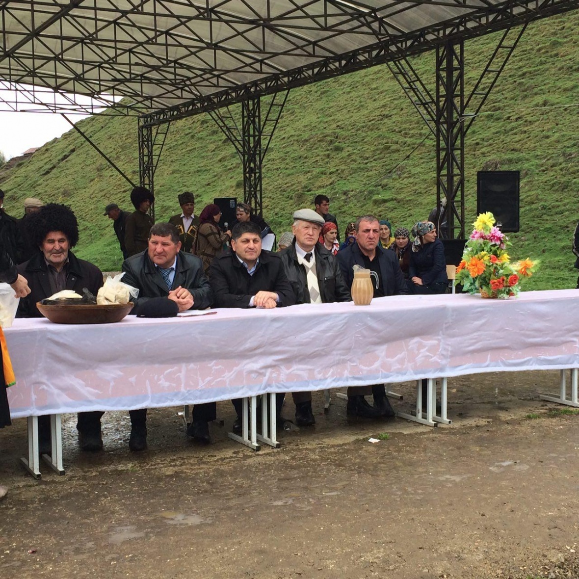 В Бежтинском участке торжественно отметили праздники первого мая и первой борозды.