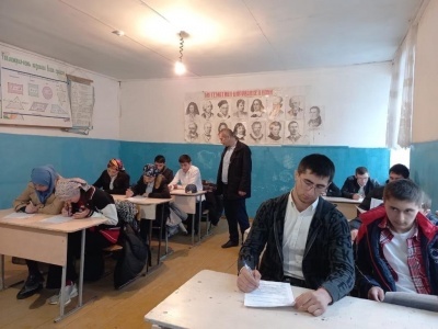 В МО "Бежтинский участок" провели олимпиаду среди старшеклассников по избирательному праву