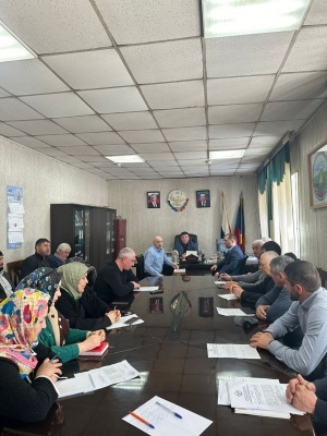 В администрации Бежтинского участка под председательством главы муниципалитета Шамиля Арадахова состоялось совещание