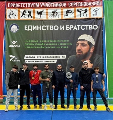 Гордимся вашими успехами, земляки!