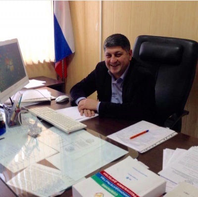Поздравление начальника МКУ «Отдел образования» Мусы Магомедовича Мусаева