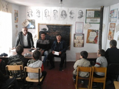 Специалисты АТК в МО «Бежтинский участок» провели встречу в Гунзибской школе