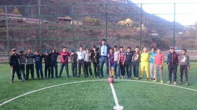 Футбольный матч между учащимися