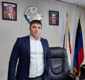 Поздравление главы МО "Бежтинский участок" Шамиля Арадахова с Новым 2023 годом