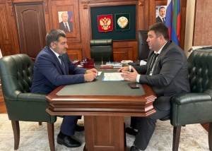 Встреча министра экономики РД Гаджи Султанова с главой МО "Бежтинский участок" Ш.Арадаховым