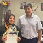 И.о. главы Бежтинского участка поздравил работников отделения почтовой связи с профессиональным праздником