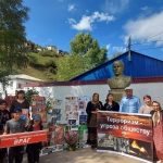 Информационный час  «Терроризм – угроза обществу», «Вместе против террора» и обзор у книжной выставки по истории террора и проблемам борьбы с терроризмом в современном обществе