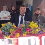 Глава Бежтинского участка Шамиль Арадахов и участник СВО Гаджимурад Матиев приняли участие на Дне знаний в Бежтинской школе имени Героя России А. Курбанова. Они поздравили всех с Днём знаний, пожелали